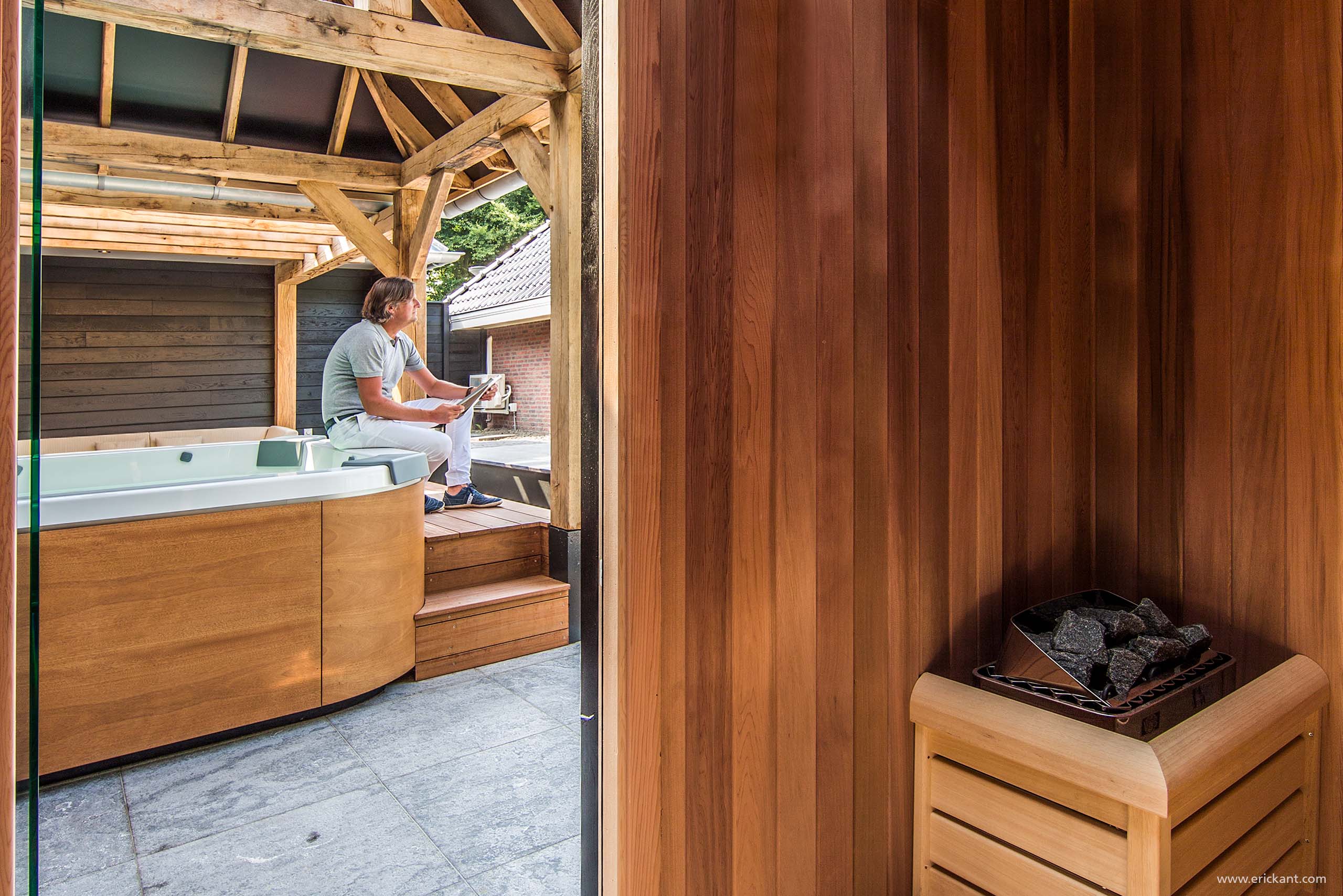Wellness Garden-sauna view-ERIC KANT.jpg