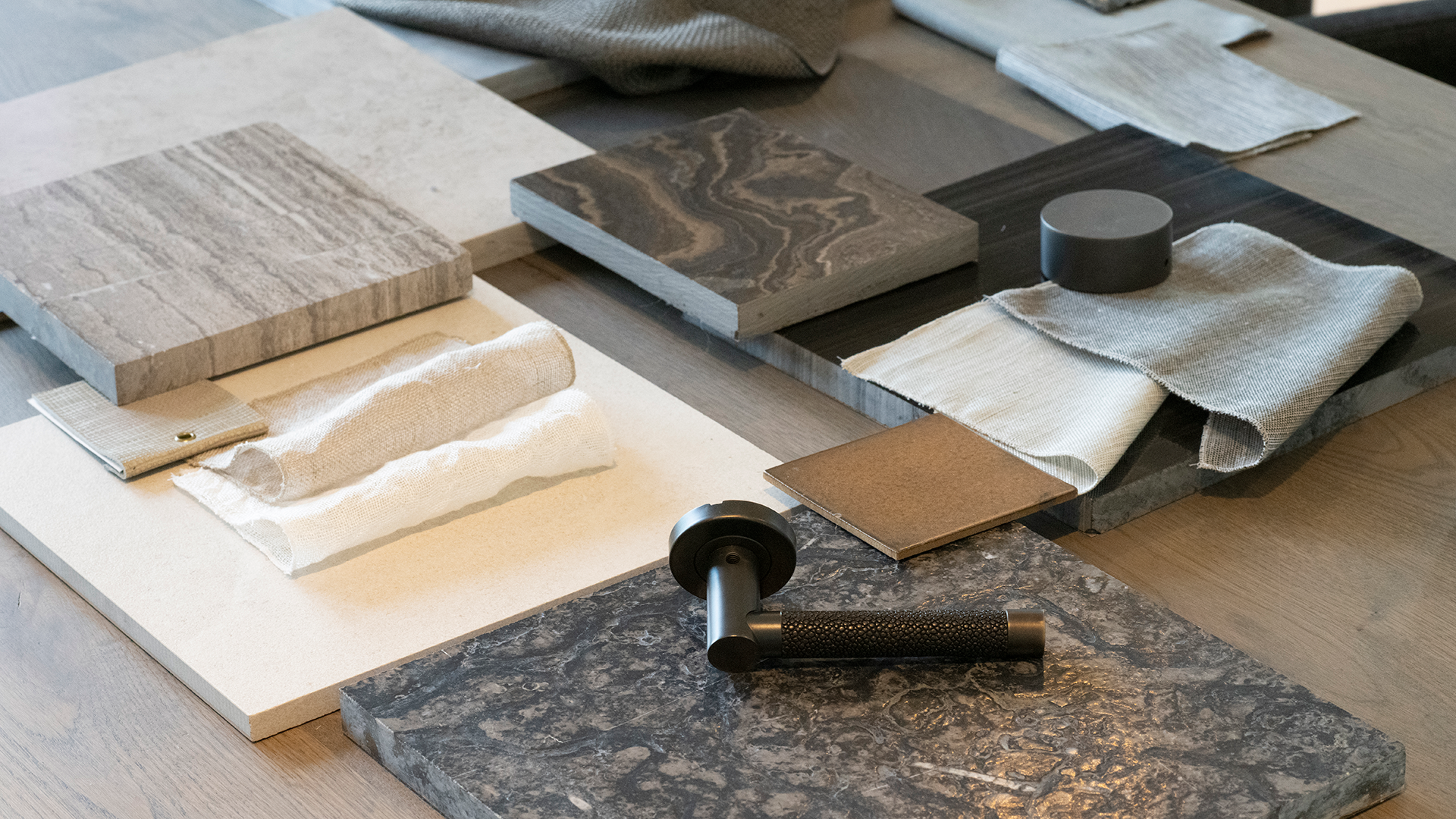 01-ERIC KANT MATERIALS 1920X1080.png