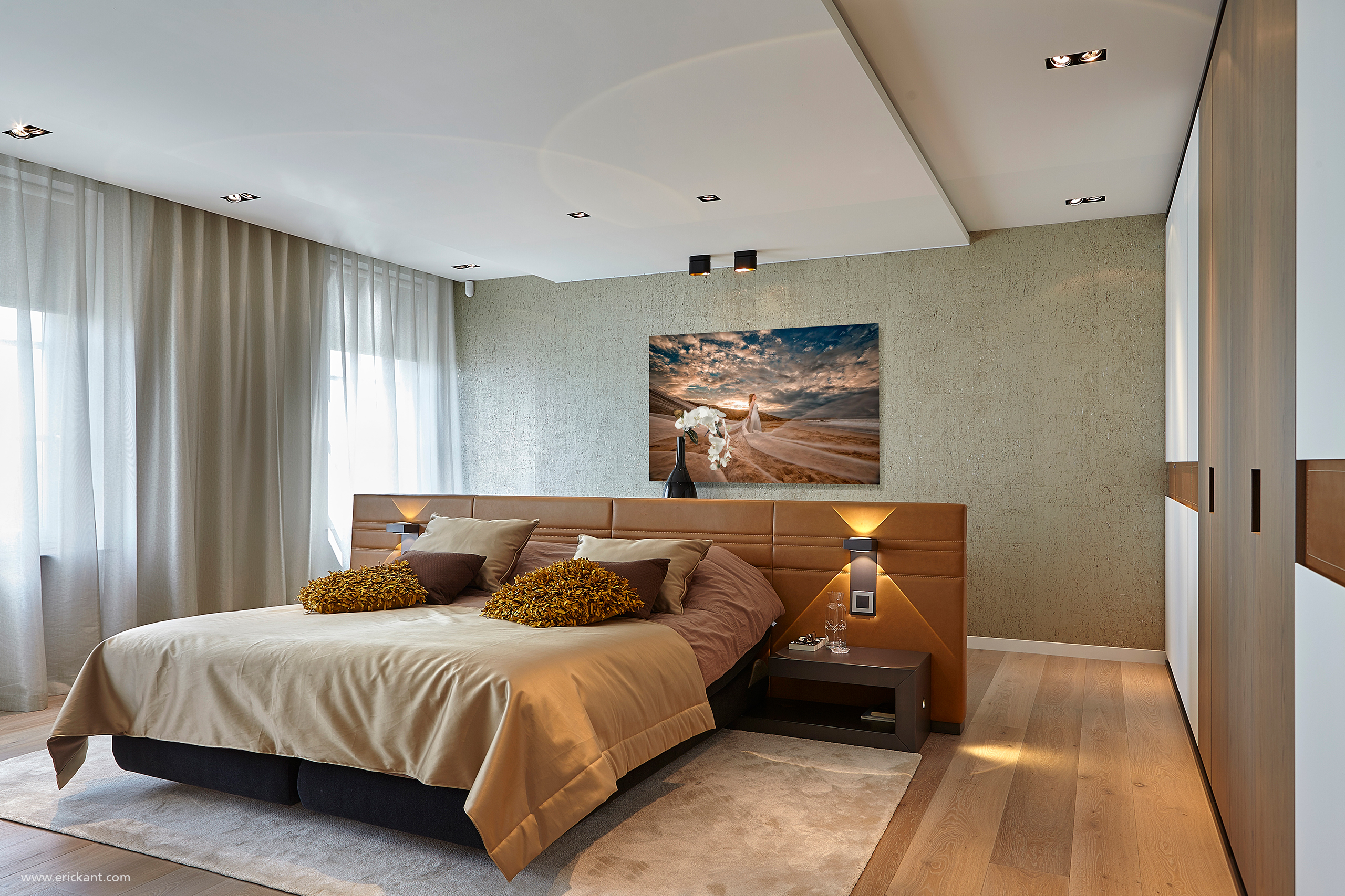 Metropolitain Penthouse-bedroom-ERIC KANT.jpg