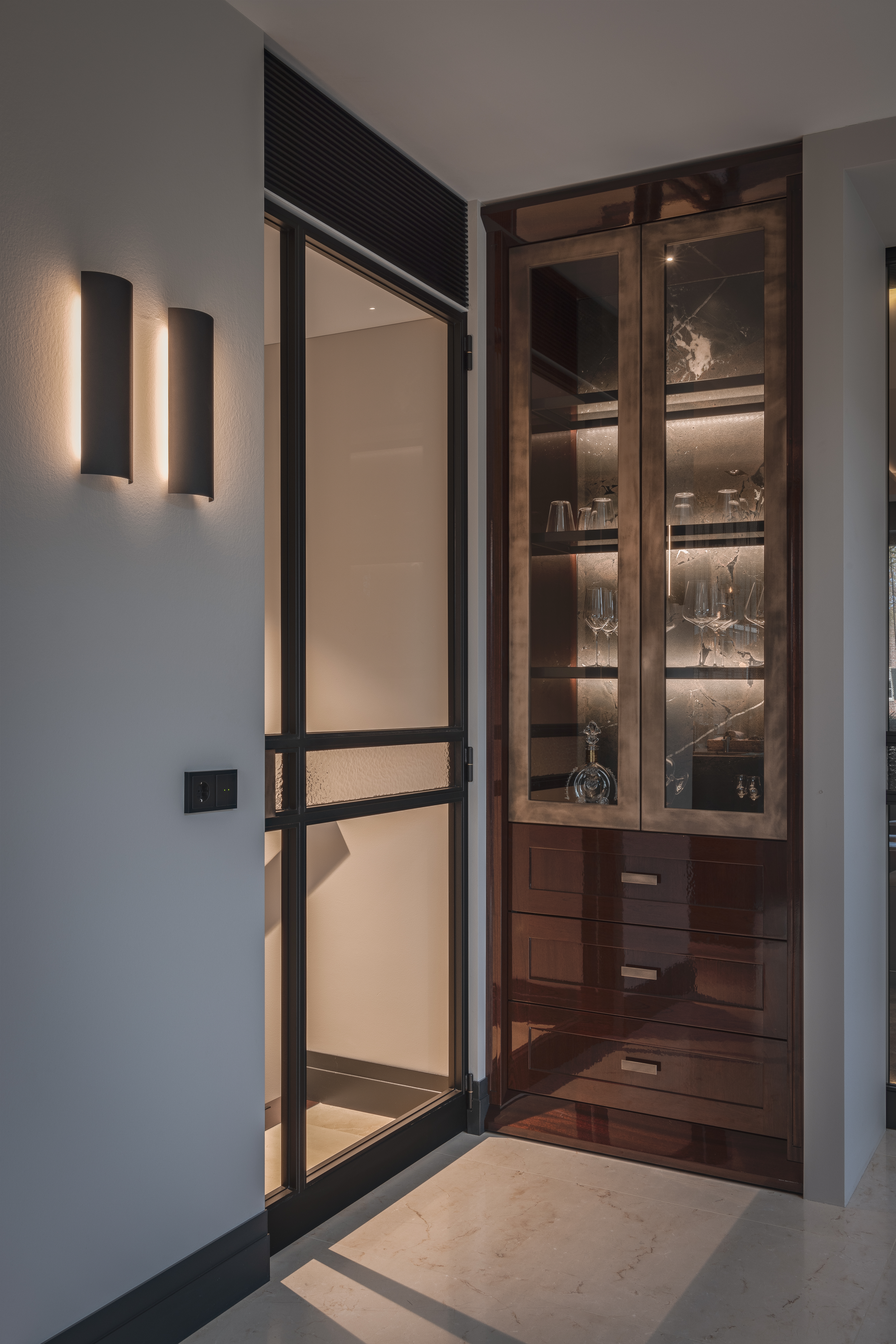 Luxury-Cabinet-Design-Eric-Kant.jpg